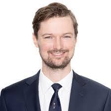 Sean Prater's Instagram, Twitter & Facebook