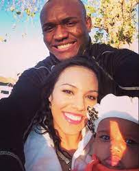 May 11, 1988 (age 32) weight: Kamaru Usman S Girlfriend Eleslie Dietzsch Bio Wiki Kamaru Usman Mma Fighters The Girlfriends