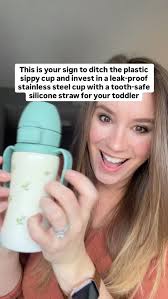 If you are transitioning your 1 year old from bottles to sippy cups, I hope  this video helps you buy less cups than I did 😂 @nukusababy  @tommeetippeenorthamerica @zakdesigns #sippycups #strawcups  #bottletosippycup #babyweaning