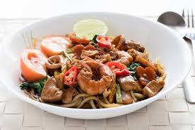 Bagi saya mee hailam atau menyelerakan kuah seperti resepi mee hailam mudah, resepi mee hailam chef wan dan lain sebagainya, petuanya hendaklah menggunakan air rebus dan jangan gunakan air paip. Resepi Mee Hailam