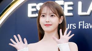 IU 2