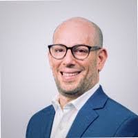 Chris Rizo's Instagram, Twitter & Facebook