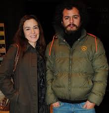 Reha muhtar, ikizlerinin annesi deniz uğur ile ilişkilerini nasıl bitirdiğini vatan gazetesi'ndeki köşesinde anlattı: Reha Muhtar Eski Esi Deniz Ugur Un Sevgilisi Hakkinda Uzaklastirma Karari Aldirdi Temiz Magazin