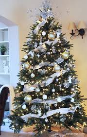 Metallic Neutral Christmas Tree Decorations Landeelu Com Holiday Christmas Tree Real Christmas Tree Christmas Tree Themes