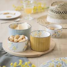 Plateau Aperitif En Bambou 4 Bols En Faience Imprimee Maisons Du Monde Plateau Aperitif Bols Bambou
