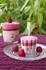 Petits Glaces A La Framboise Et Fromage Blanc Avec Images Glace Framboise Fromage Blanc Framboise