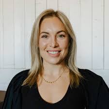 Ashley Sickles's Instagram, Twitter & Facebook