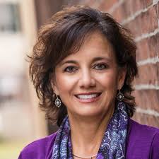 Lori Pacheco's Instagram, Twitter & Facebook