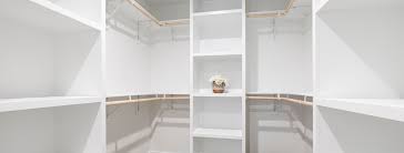 Best Paint Color For Your Closet