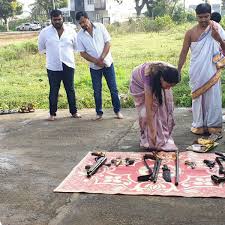 Weapon Puja Muthappa Rai S Security Agency Booked Deccan Herald His wife worshiped near the grave. weapon puja muthappa rai s security