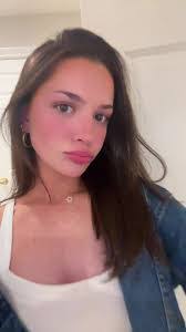 Haley Parrott's Instagram, Twitter & Facebook