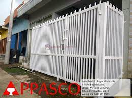 Pagar Minimalis Putih Besi Galvanis Di Metland Cileungsi Https Bit Ly 2ccasrv Pagar Minimalis Besi