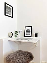 Le Bureau Pliable Est Fait Pour Faciliter Votre Vie Decor De Bureau A Domicile Bureau Pliable Bureau A Domicile