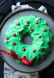 Place a few gooseberries or berries of your choice in a row. Bundt Cake Decorating Ideas Cakewhiz