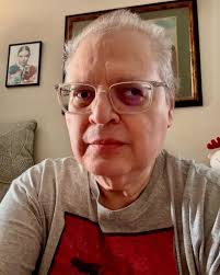 View from the pedestrian walkway at 11th St (by old IC Station), c.1968