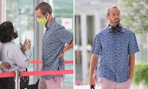 Aug 19, 2021 · singapore, aug 19 — after an emotional hearing interrupted by a commotion, benjamin glynn, who did not wear a mask on an mrt train and outside the state courts, has been jailed for six weeks. Briton Charged Over Failure To Wear Mask On Mrt Train Now Accused Of Same Offence Outside State Courts Ahzabnews