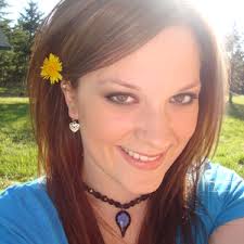 Ashlee Beck's Instagram, Twitter & Facebook