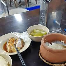 Tài xế chỉ được đãi bữa cơm đạm bạc sau khi đưa 38 khách tới ăn, chủ quán  nói gì? | Báo Dân trí