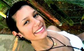 Flavia Silveira's Instagram, Twitter & Facebook