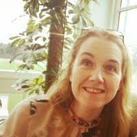 300+ "Leesa" profiles