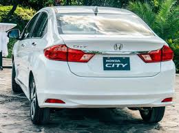 Está no meio do caminho. 2015 Honda City V Pictures Information And Specs Auto Database Com
