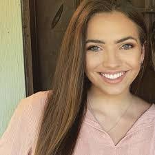 Allison Puente's Instagram, Twitter & Facebook