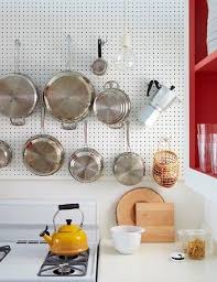 Decouvrir Rangements Cuisine We Had One Of These Walls In Our Kitchen Growing Up In Paris Comment Amenager Une Cuisine Pegboard Amenagement De La Cuisine