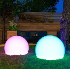 Ein tag im garten : Tint Calluna Im Test Das Kann Die Smarte Lampe Fur Den Garten Welt