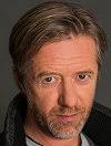 He is an actor, known for idiootin paluu (1999), ordinace v ruzové zahrade (2005). Jiri Langmajer Csfd Cz
