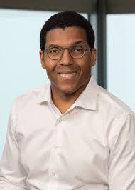 Alex Ostolaza's Instagram, Twitter & Facebook