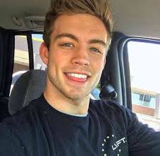 𝟙 𝕤𝕚𝕤𝕥𝕖𝕣 𝟜 𝔹𝕣𝕠𝕥𝕙𝕖𝕣𝕤 (𝔹𝔸𝔹𝕀𝔼𝔻)