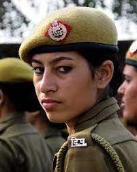 The official notification for the recruitment of delhi police constable has been released by the deputy commissioner of delhi police on 1st. Becoming A Female Police Officer In Delhi Do You Qualify The New York Times