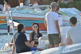 Hoş kızdı şu merve boluğur; Merve Bolugur Ve Hakan Sabanci Birlikte Mi Bodrum Da Ilk Fotograf Magazin Haberleri Ntv
