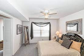 At only 102 units, the building has a boutique feel with a pool, fitness center and full concierge services. Junior One Bedroom 1 Bed 1 Bath The Lakes Apartments