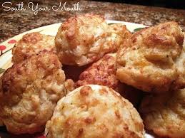 Cheddar Garlic Drop Biscuits Drop Biscuits Recipes Food