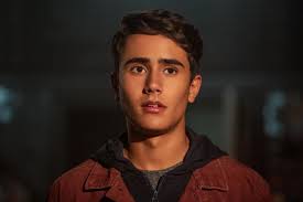 Love Victor 1x03 Photos Battle Of The Bands Fangirlish In 2020 Victor Actors New Love