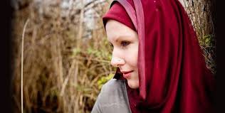 16 Wanita Islam Amerika yang Terjun di Media, Seni, & Budaya