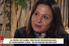 T5 acribilla a Isabel Preysler a través de su prima: "serpiente calva"