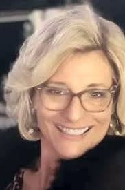 Amanda Lail's Instagram, Twitter & Facebook