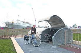 Fahrradgarage Multi Bike Box Zum Eingraben Wellblech In Ral 7044 Seidengrau Seitenteile Aus Streckgitter Fahrradgarage Fahrradbox Wellblech