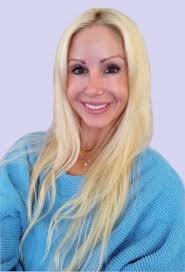 Inside Marilyn Monroe's Closet: The Classic Hollywood Collection of Greg  Schreiner