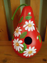 Hand Painted Red With Daisy Gourd Birdhouse Etsy In 2020 Gourds Birdhouse Hand Painted Gourds Hand Painted Birdhouses