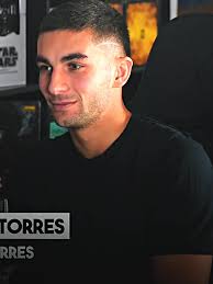 HOW HE CAN BE SO DAMN GORGEOUS!!!! 😭 I change my cc a little 🤭 #viral  #fyp #foryoupage #aftereffects #xyzbca #footballedit #barcelona  #taylorswift #ferrantorres #ferran