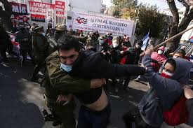 En nombre del pueblo cubano agradecemos apoyo sostenido de miles de amigos chilenos, y en particular del partido comunista de chile, a cuyo presidente, guillermo, teillier saludamos en el epílogo de esta nueva y. Rjsylisscaozpm