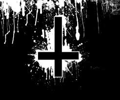 Usai kematian yesus, petrus aktif menyebarkan ajaran kristen hingga ke kota roma hingga menjadi paus pertama bagi kaum kristiani. Salib Terbalik Apa Arti Dari Cross Tattoo Terbalik Apa Arti Salib Santo Petrus