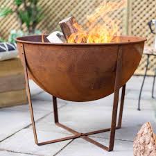 This hurst steel wood burning fire pit is the perfect addition to your backyard, patio, cabin, campground or vacation home. Shabby Chic Rusty Firepit With Bbq Grill Savvysurf Co Uk