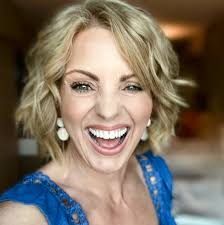 Hi all! Asking in this group because I know there is a huge audience in  here(locals, etc.)...we are headed to Oahu next May and are getting a  professional photo shoot done and