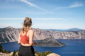Crater lake lodge 71 rooms, overlooking crater lake. An Outlandish Guide Things To Do In Crater Lake Travel Outlandish
