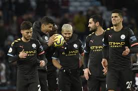 Silva, gundogan fire man city past villa. Epl Aston Villa 1 6 Manchester City Sergio Aguero Set Two Records On Danny Drinkwater S Disastrous Ddebut
