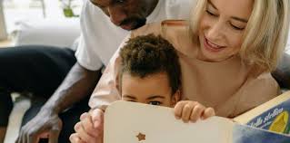 Manfaat dan Tips Membacakan Buku untuk Anak, Pilih Waktu Tepat